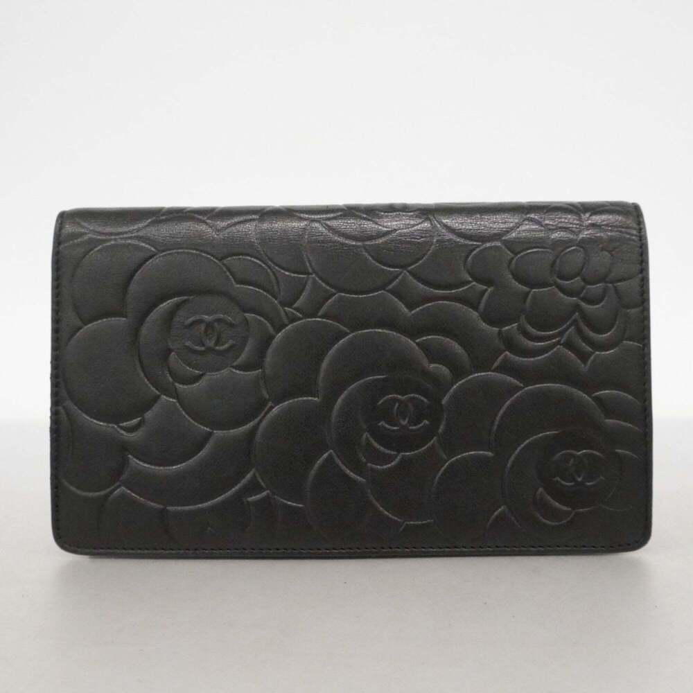 CHANEL Black Lambskin Leather Wallet - Picture 9 of 10